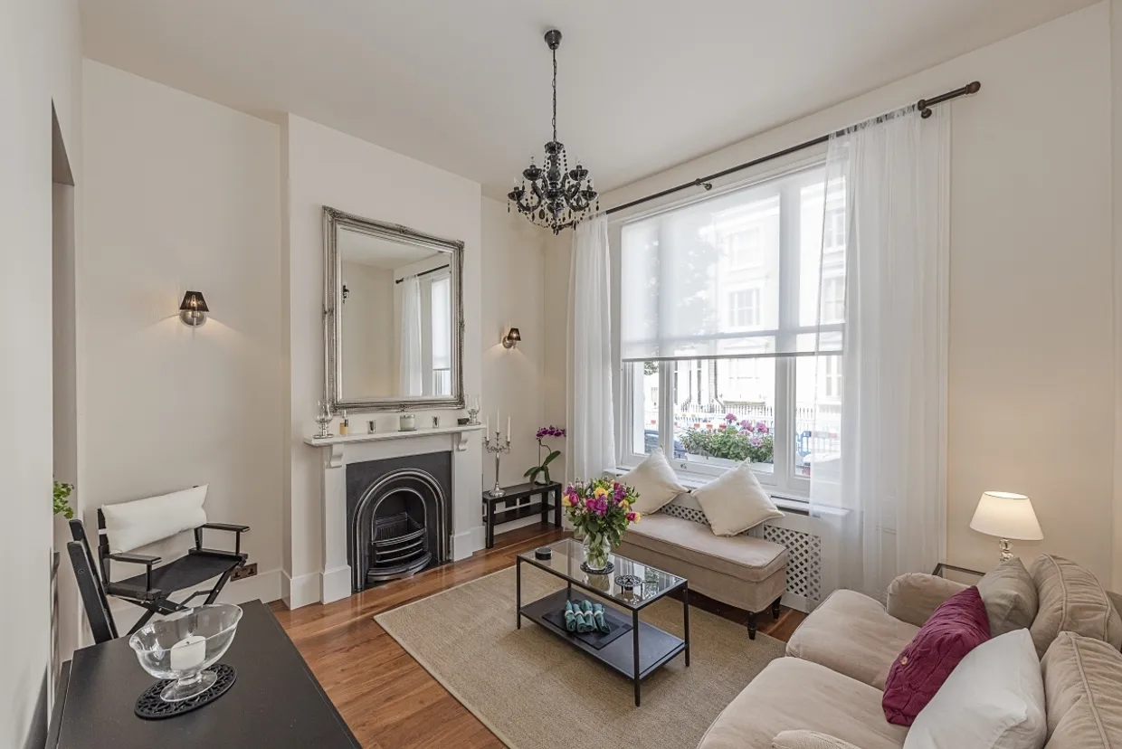 Eardley Crescent Earl's Court SW5 photo 1