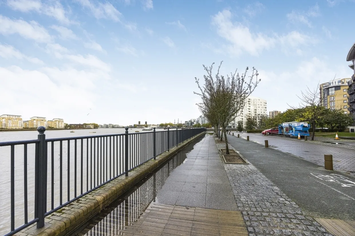 Glaisher Street Deptford SE8 photo 7