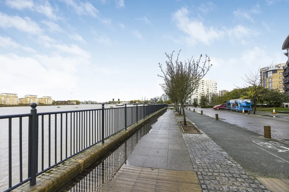 Glaisher Street Deptford SE8 photo 7
