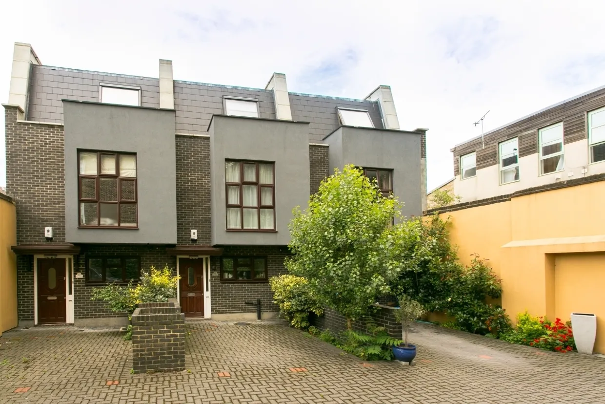 Larkhall Lane Clapham SW4 photo 1