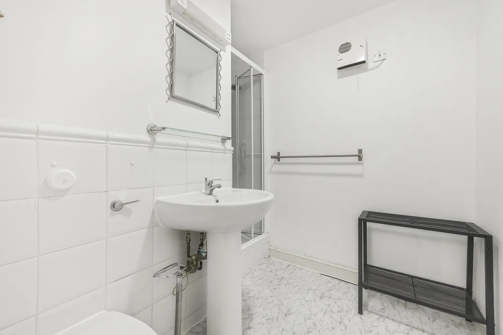 Glaisher Street Deptford SE8 photo 11