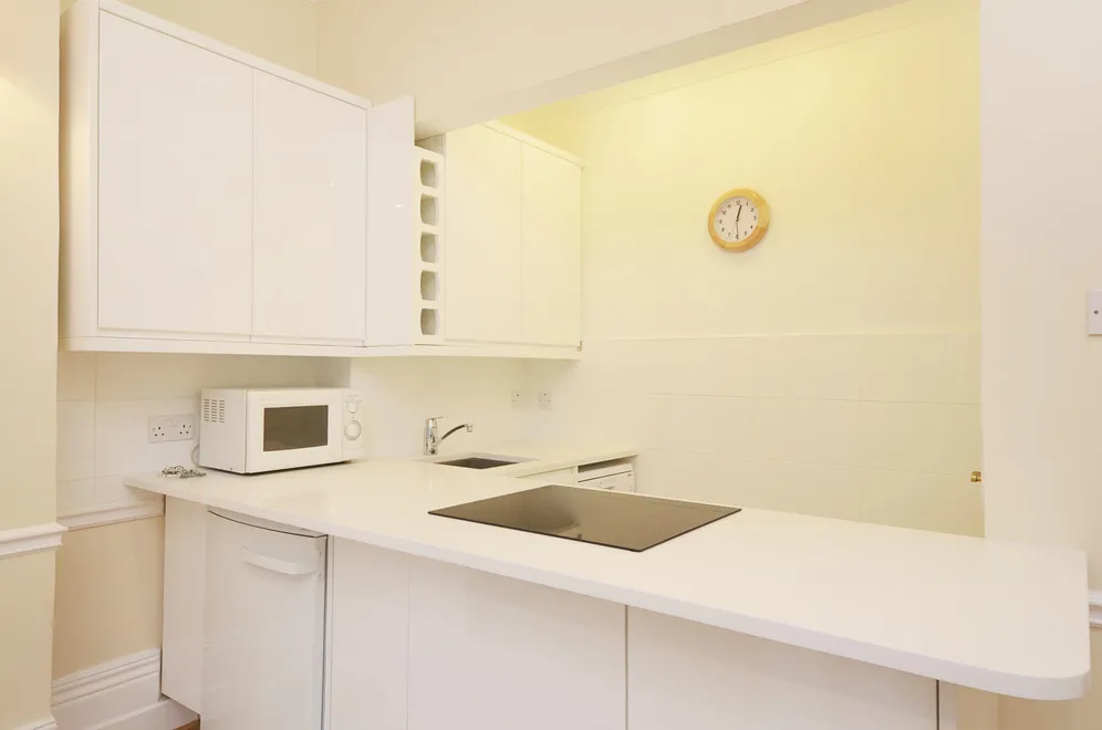 Brompton Square Knightsbridge SW3 photo 3