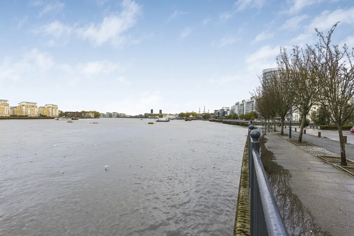 Glaisher Street Deptford SE8 photo 13