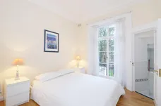 Brompton Square Knightsbridge SW3 photo 5