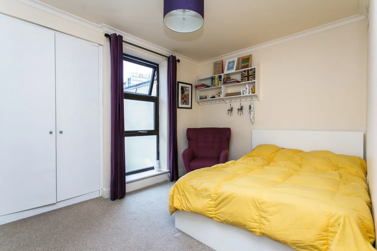 Larkhall Lane Clapham SW4 photo 6