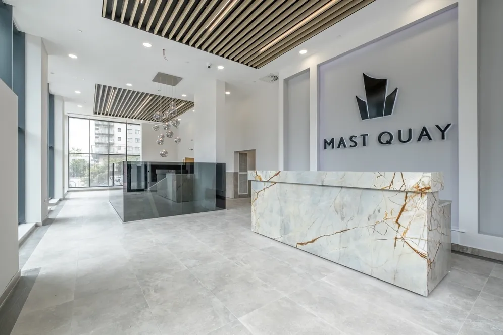 Mast Quay, Woolwich, London SE18 photo 11