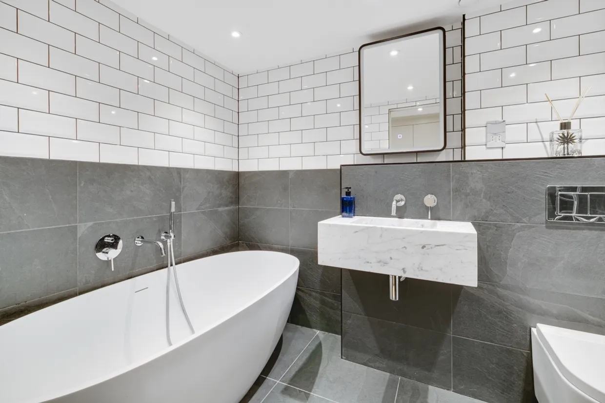 Offord Road London N1 photo 9