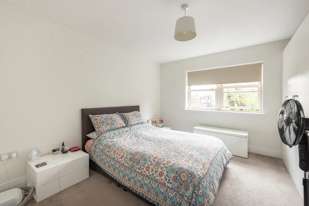 Walnut Close Harpenden AL5 photo 6