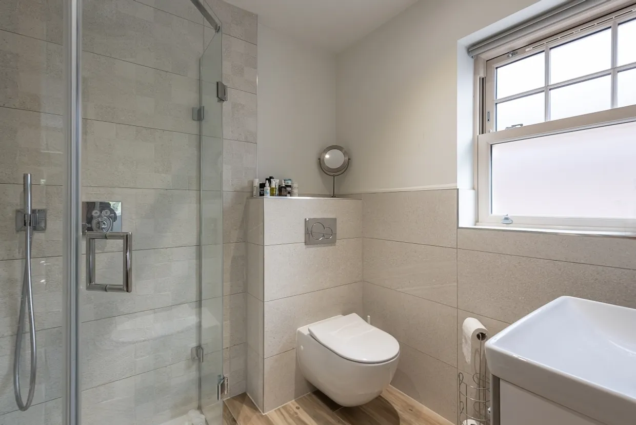 Walnut Close Harpenden AL5 photo 7