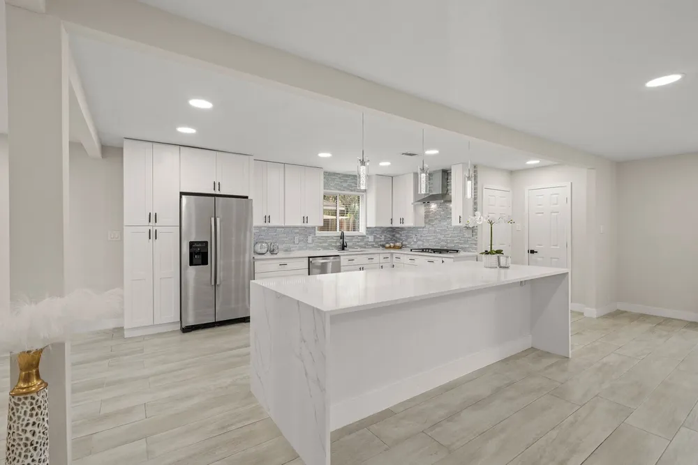5510 Braesvalley Dr, Houston, TX 77096-3002