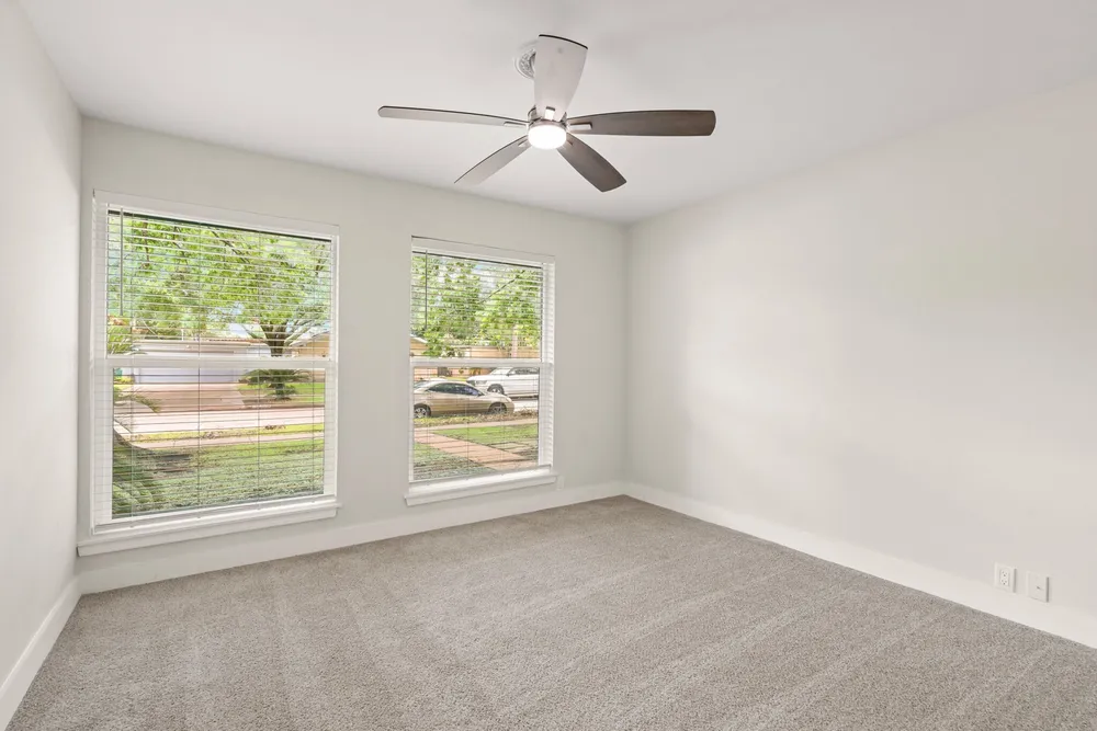 5510 Braesvalley Dr, Houston, TX 77096-3002