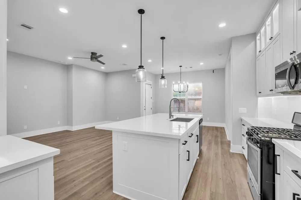 2627 Carmel St, Houston, TX 77091