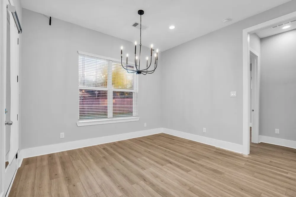 2627 Carmel St, Houston, TX 77091
