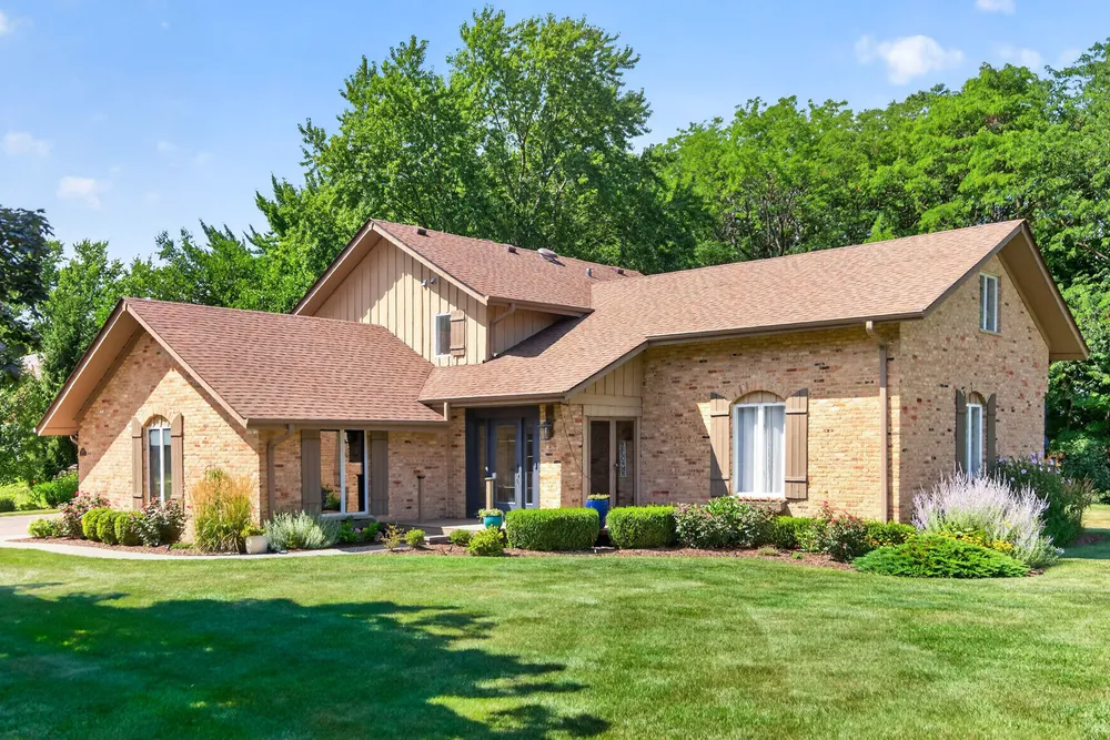 1206 Aberdeen Rd, Inverness, IL 60067