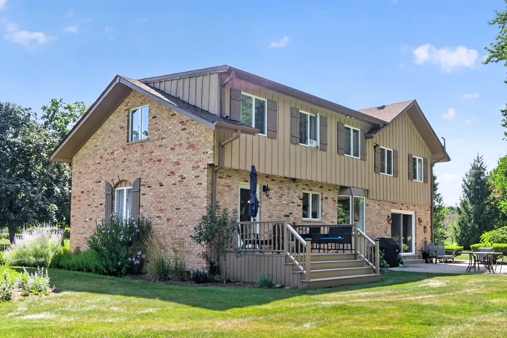 1206 Aberdeen Rd, Inverness, IL 60067