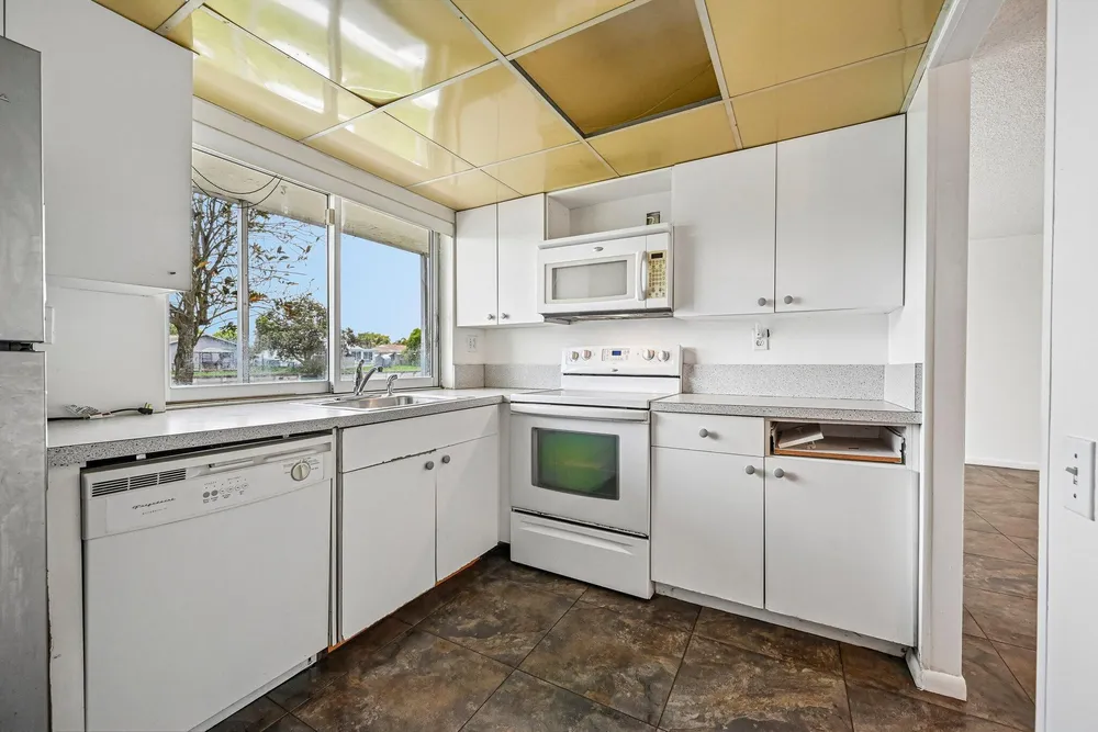 9150 Lime Bay Blvd, Tamarac, FL 33321