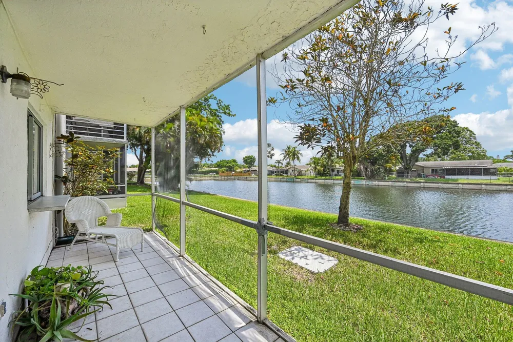 9150 Lime Bay Blvd, Tamarac, FL 33321