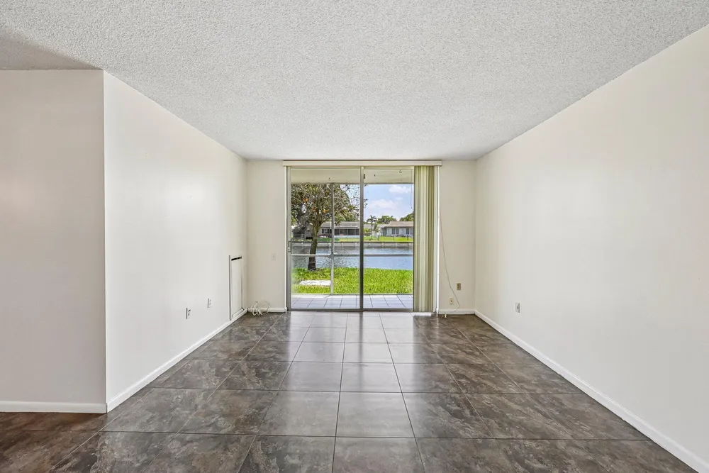 9150 Lime Bay Blvd, Tamarac, FL 33321