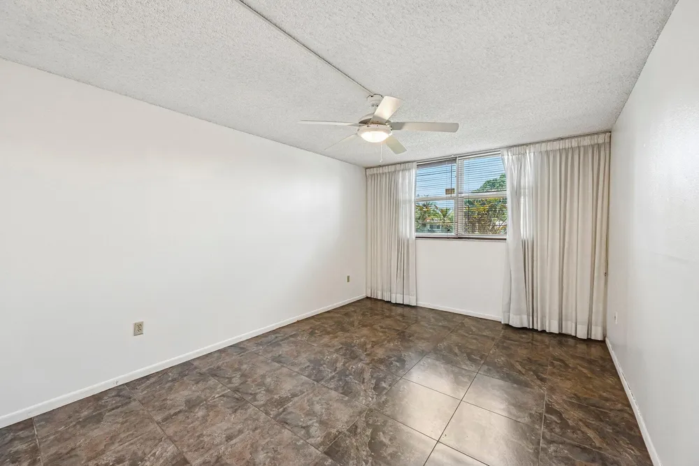 9150 Lime Bay Blvd, Tamarac, FL 33321