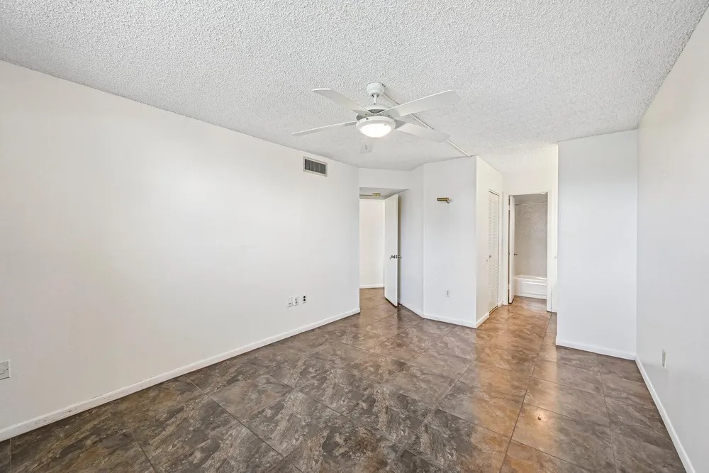 9150 Lime Bay Blvd, Tamarac, FL 33321