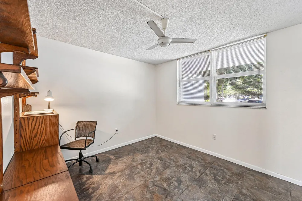 9150 Lime Bay Blvd, Tamarac, FL 33321