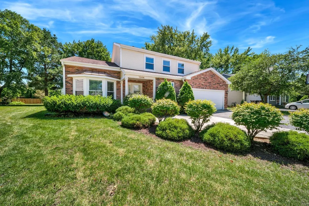 1384 Marble Hill Dr, Lake Zurich, IL 60047-1744