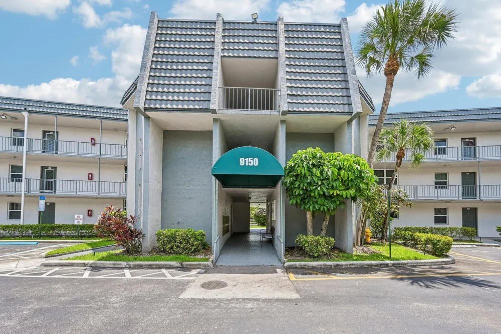 9150 Lime Bay Blvd, Tamarac, FL 33321