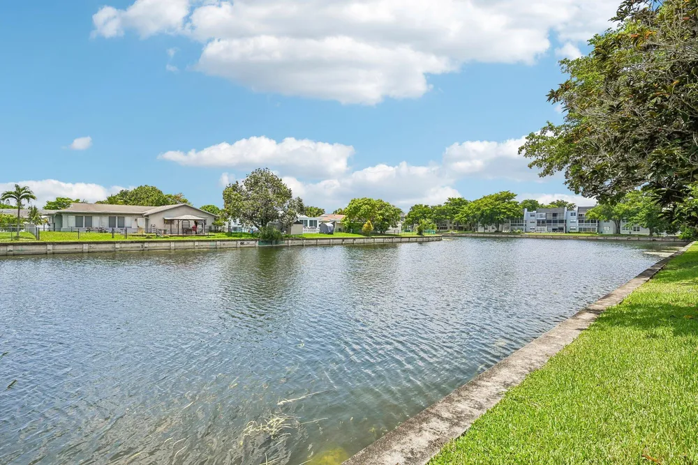 9150 Lime Bay Blvd, Tamarac, FL 33321
