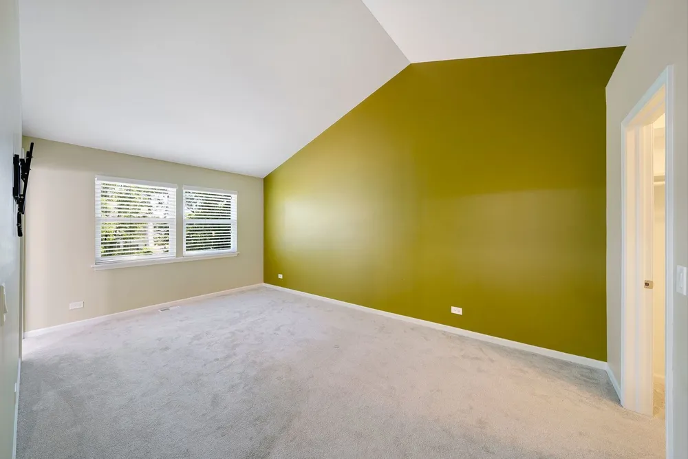 1384 Marble Hill Dr, Lake Zurich, IL 60047-1744