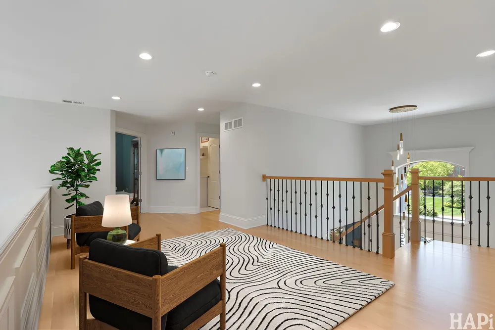 1410 W Newcastle Ct, Inverness, IL 60010