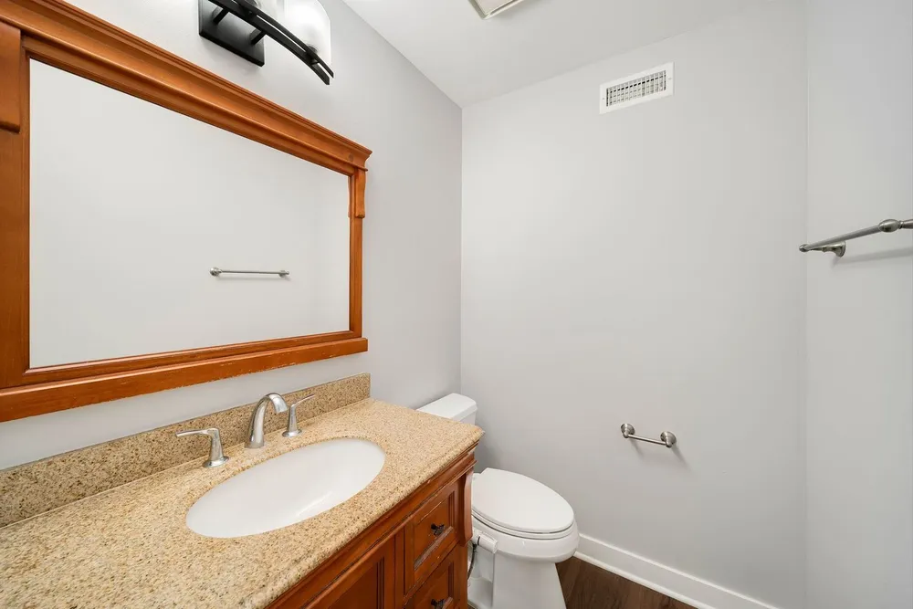 1384 Marble Hill Dr, Lake Zurich, IL 60047-1744
