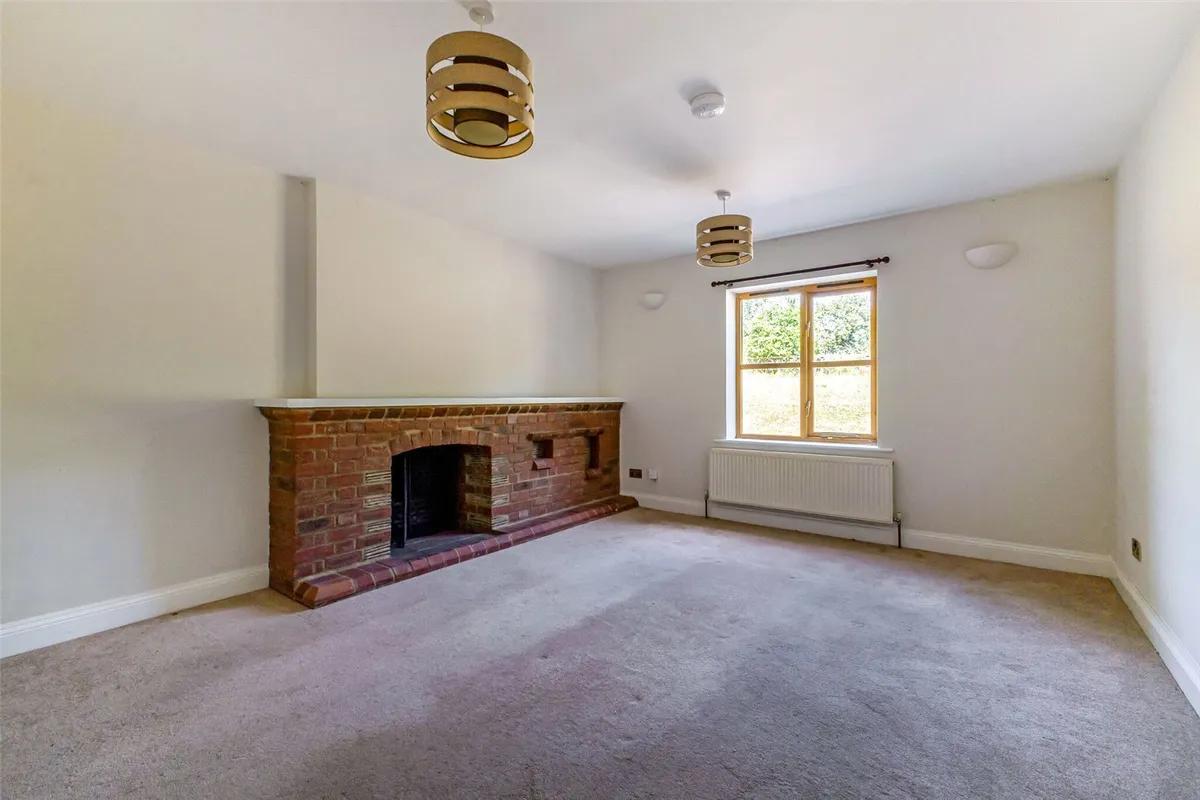 Biddesden Farmhouse, Rooksdown, RG24