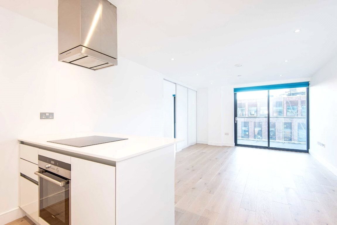 Kensington Apartments, Aldgate East, London, E1 Image 2
