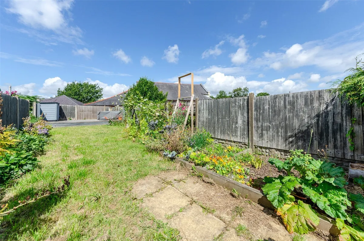 Llanrug, Caernarfon, Gwynedd, LL55