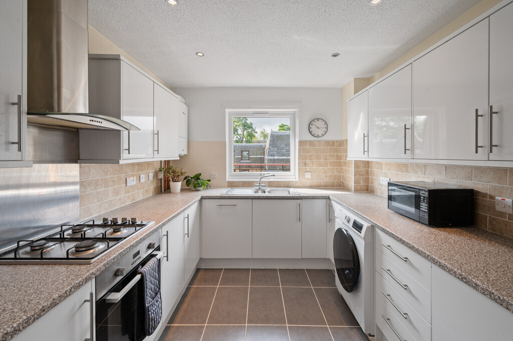 8 (Flat 5) Rocheid Park, Fettes, Edinburgh, EH4 1RU Image 10