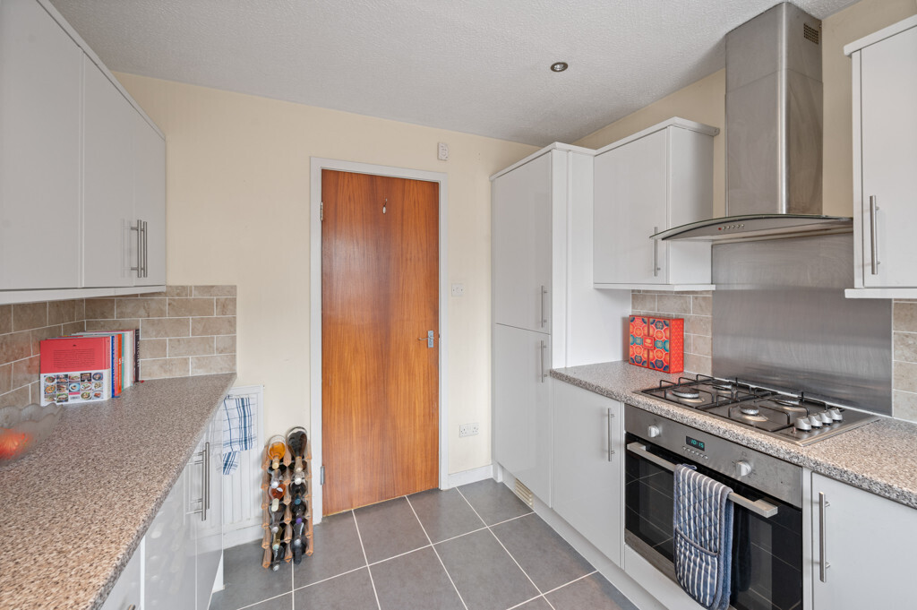 8 (Flat 5) Rocheid Park, Fettes, Edinburgh, EH4 1RU Image 13