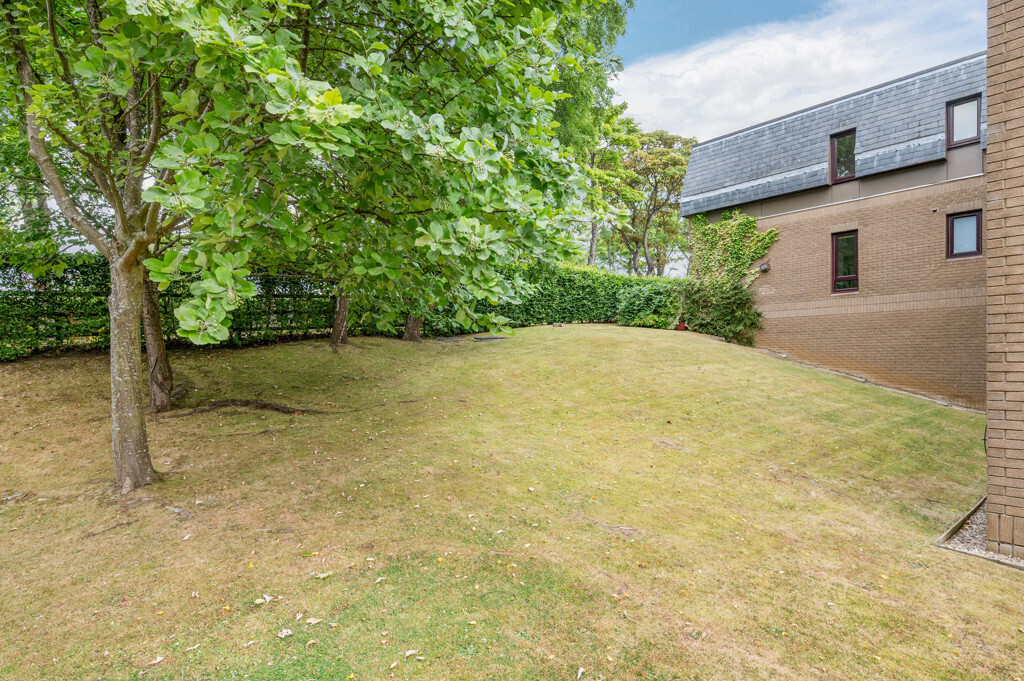 8 (Flat 5) Rocheid Park, Fettes, Edinburgh, EH4 1RU Image 26