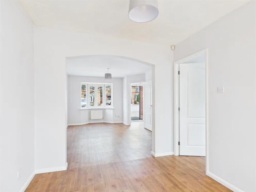 Property carousel item 12