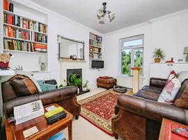 Sunnyhill Road, Hemel Hempstead thumb 2