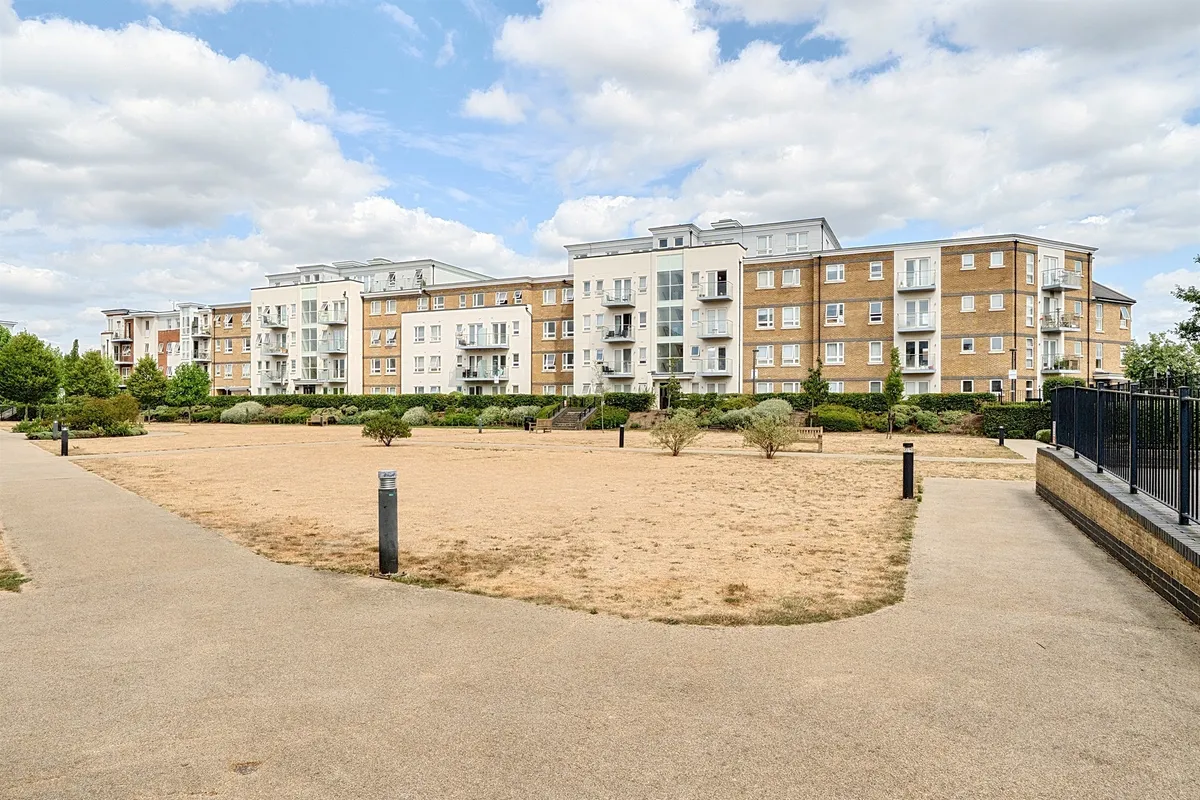 Grebe Way, Maidenhead