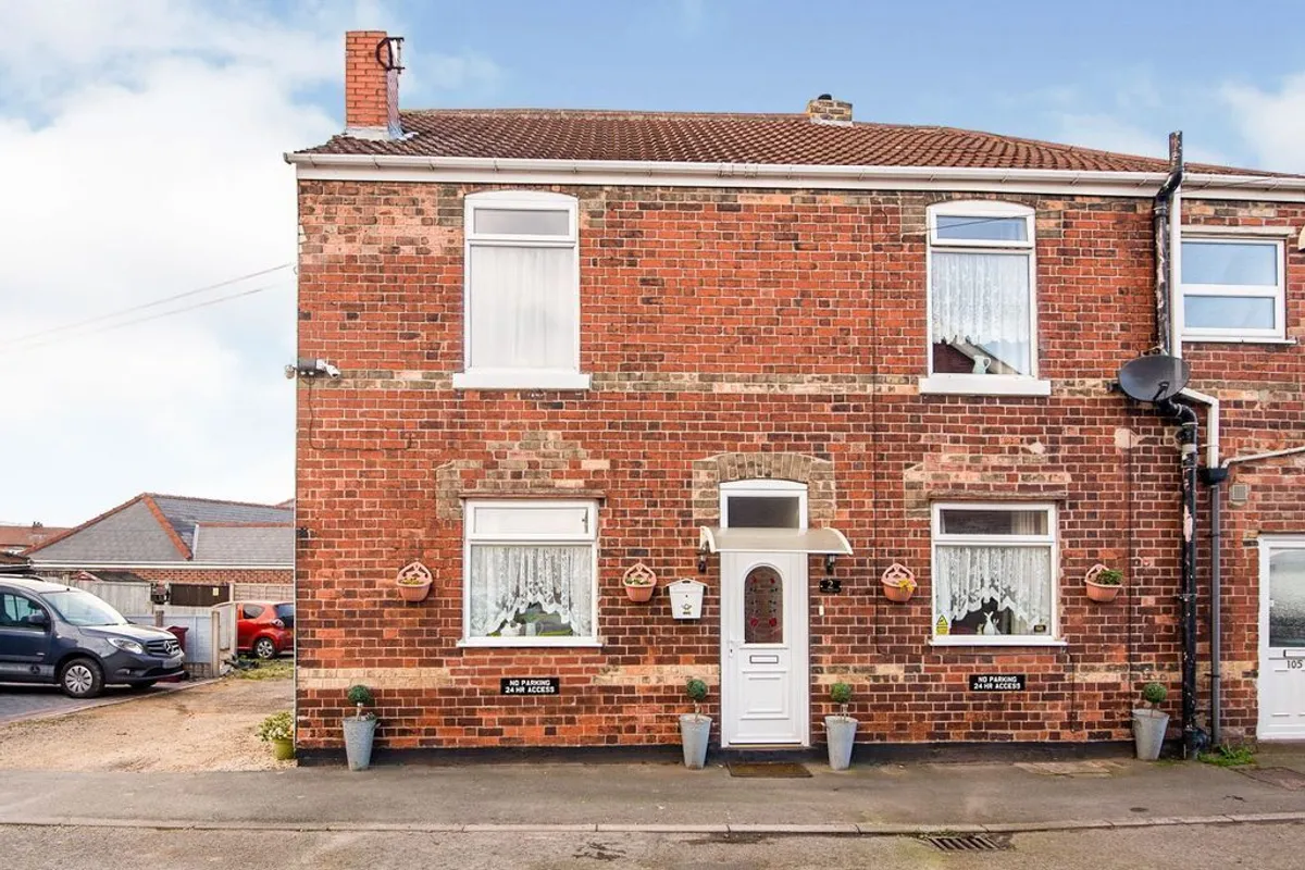 New Barlborough Close, Clowne, CHESTERFIELD