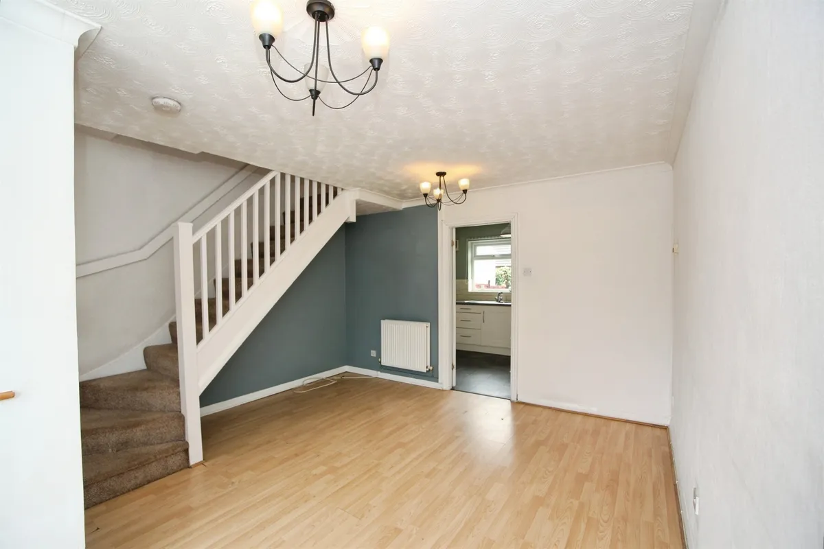 Cwrt Y Waun, Beddau, Pontypridd