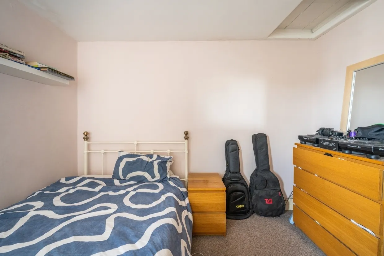 13 Claylands Place London SW8 photo 3