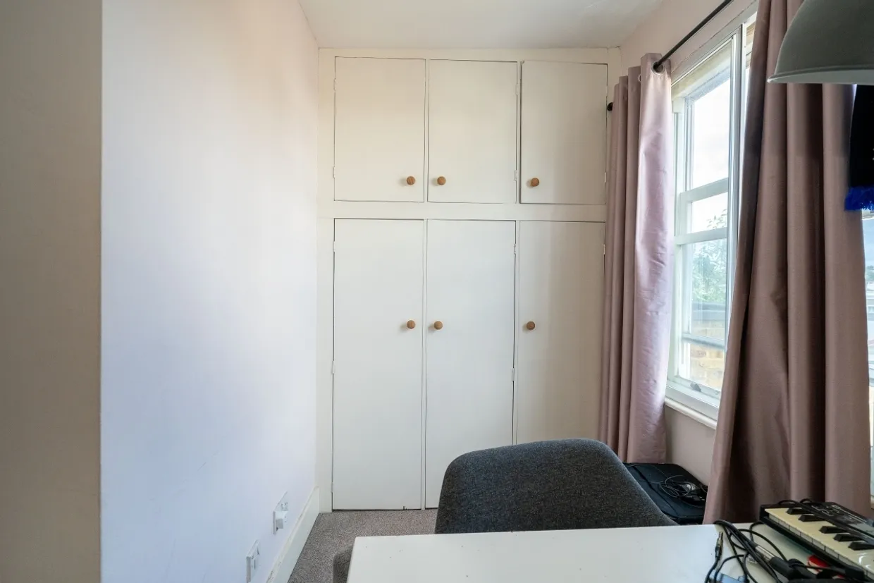 13 Claylands Place London SW8 photo 4