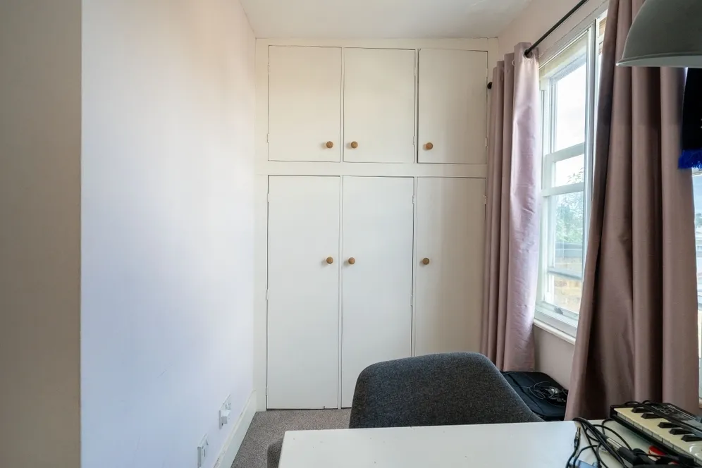 13 Claylands Place London SW8 photo 4