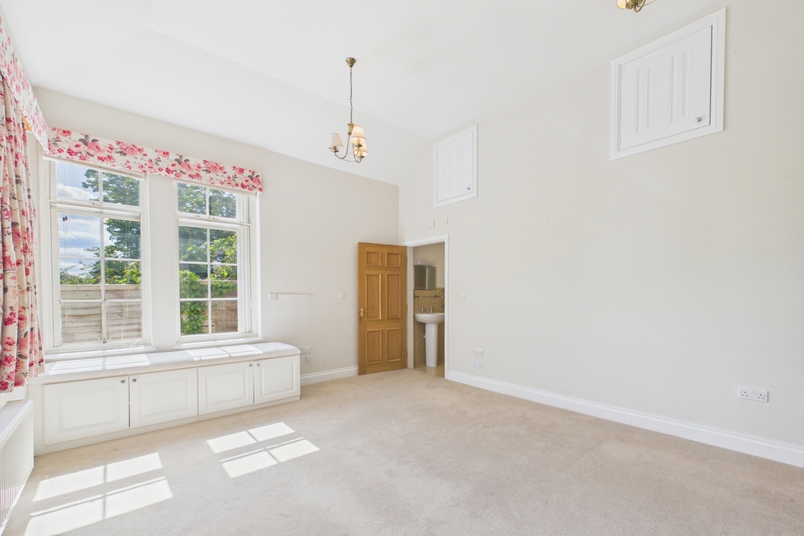 Wilton Hall, Wilton Lane, Ross-On-Wye, Herefordshire, HR9 Image 4