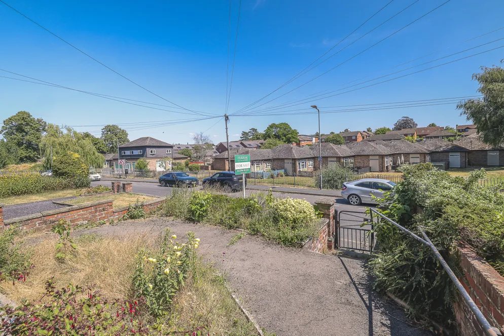 Property carousel item 20