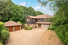 Hillgarth, Hindhead, GU26 photo 1