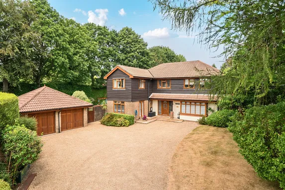 Hillgarth, Hindhead, GU26