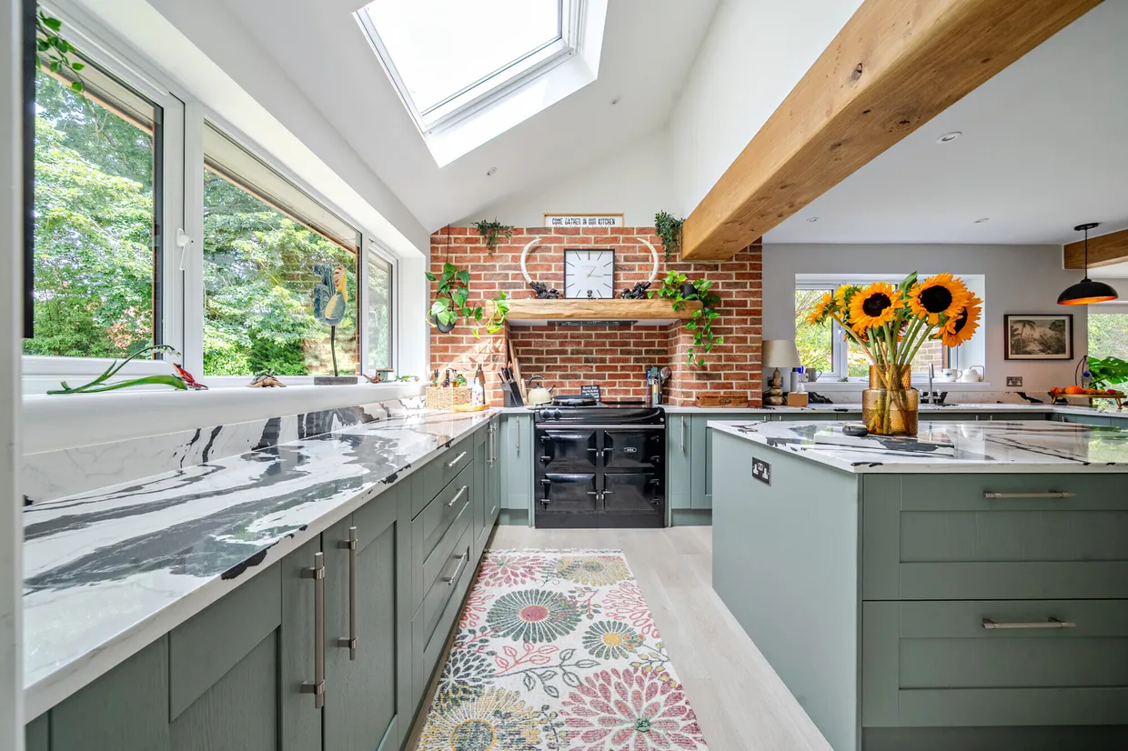 Hillgarth, Hindhead, GU26 photo 5